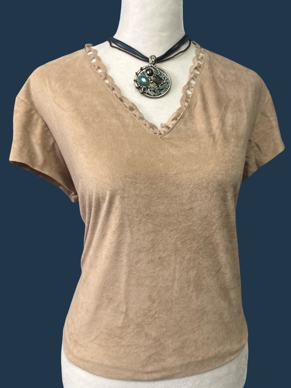 Anna Sui Vegan Suede Top 2000s V Neck Boho Western Festival Designer Beige Tan